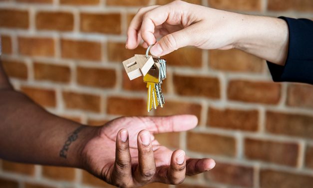Entrega do imóvel em leilão e despejo: como funcionam